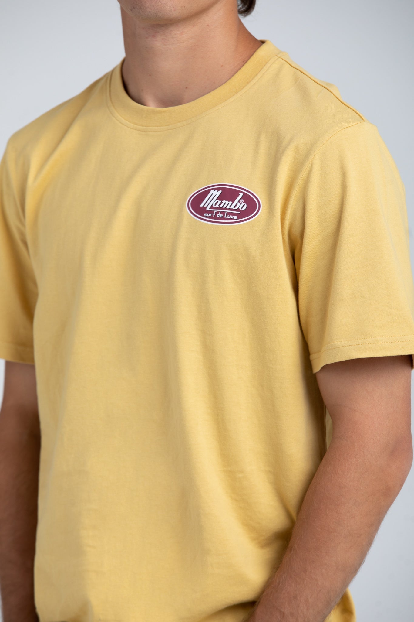 DE LUXE T-SHIRT - YELLOW